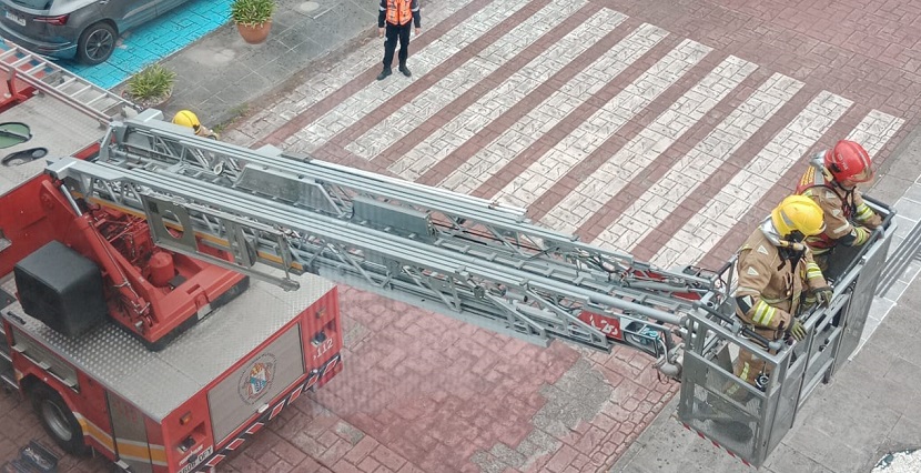 Incluir un texto descriptivo o espacio en blanco por temas de accesibilidad